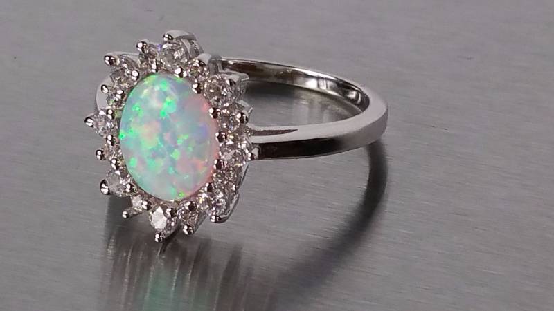 lot 50 image: Opal Ring