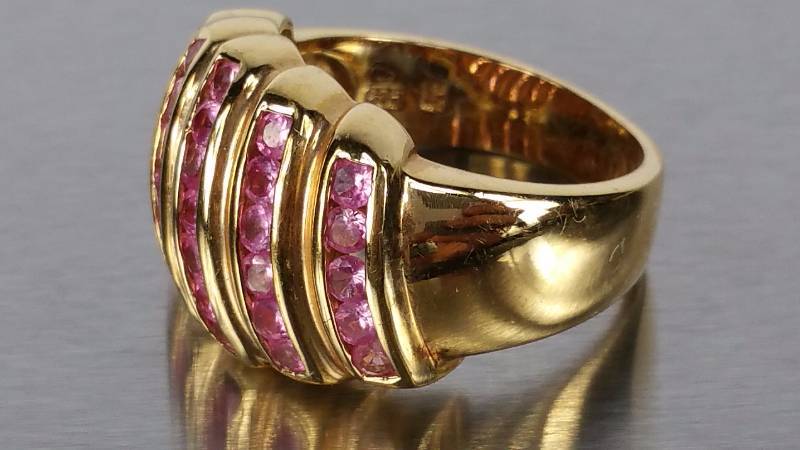 lot 50D image: Pink Sapphire Ring