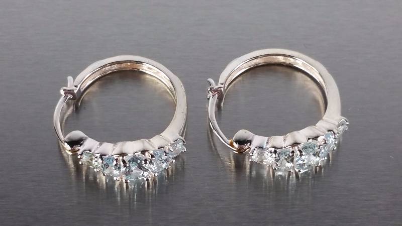 lot 78 image: Aquamarine Earrings