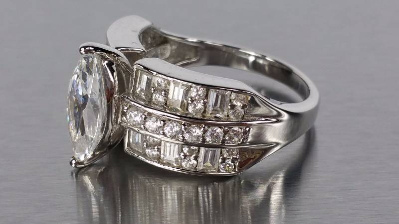 lot 79 image: Sterling Silver Cubic Zircoinia Ring
