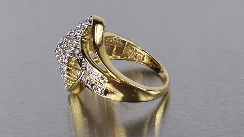lot 89 image: Diamond Ring
