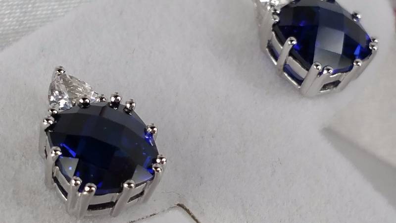 lot 135 image: Sapphire Estate Earrings