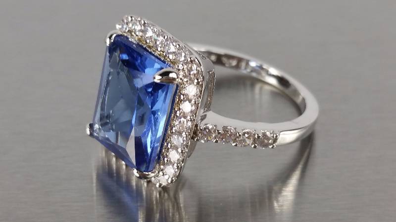 lot 140 image: Tanzanite Ring
