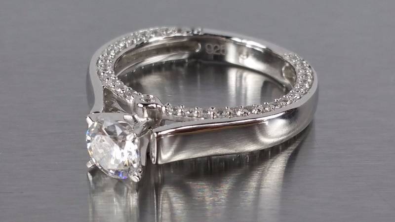 lot 150 image: White Sapphire Engagement Ring