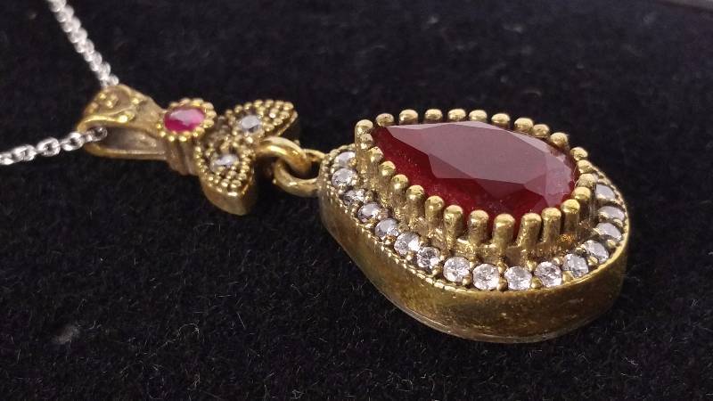 lot 159 image: Ruby Necklace