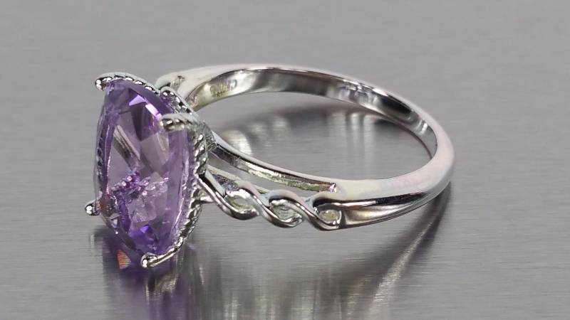 lot 163 image: Amethyst Ring