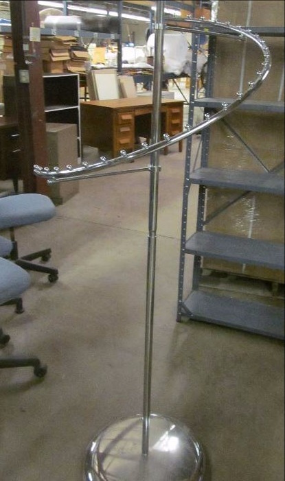 lot 47 image: clothing display rack