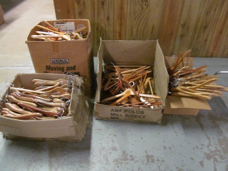 lot 51 image: wood hangers