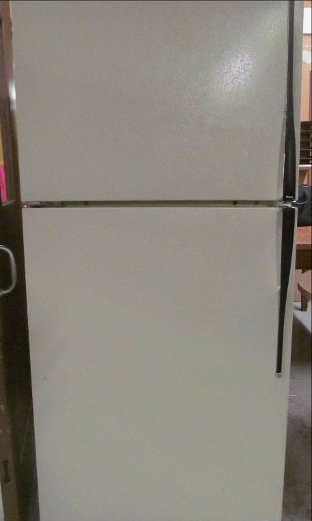lot 53 image: RCA refrigerator