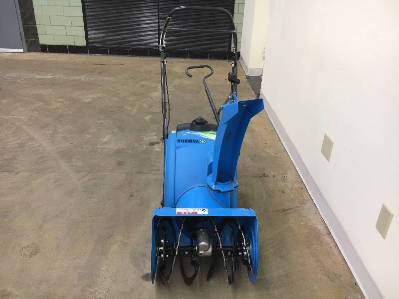 Yamaha YU240 Snow Blower
