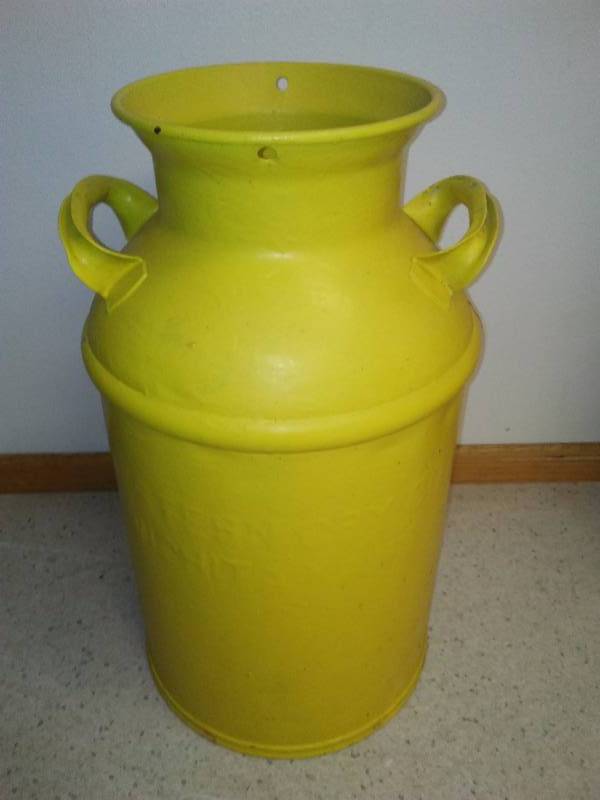 lot 2 image: Vintage Cream Milk Can, 24 inches tall, 12-inch diameter with NO COVER