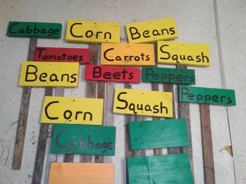 lot 4 image: Various Wood Garden Signs (13) plus additional to create more  See Pictures