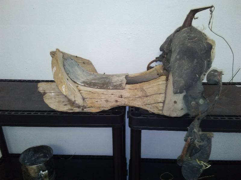 lot 23 image: Vintage Saddle Frame, Great Cowboy Dcor