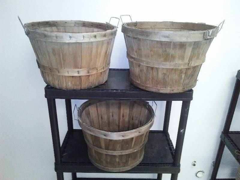 lot 30 image: Half Bushel Basket (3) wood slat design, wire handle