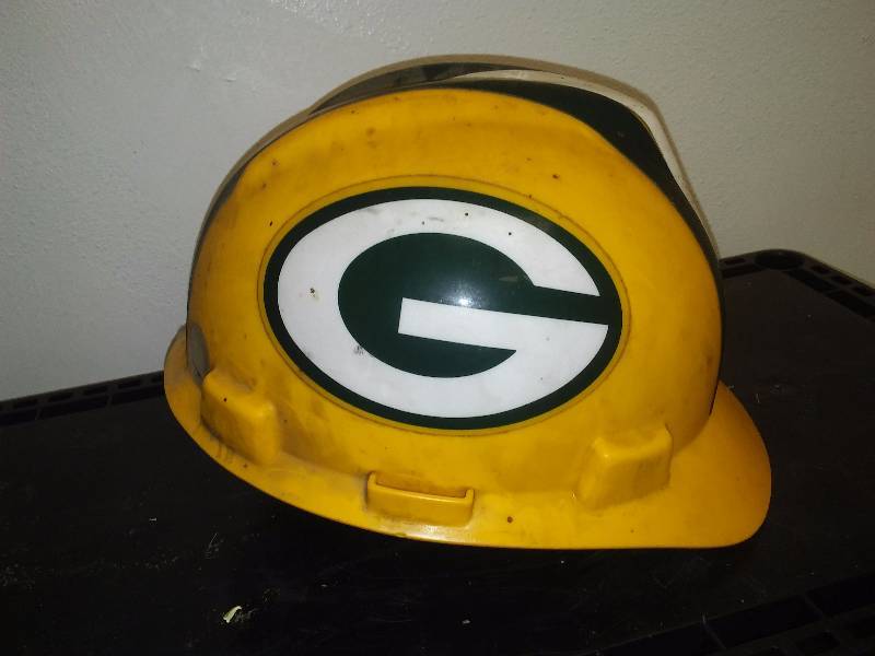 lot 37 image: Green Bay Packers Hard Hat, MSA, ESI and more approved by V-Gard