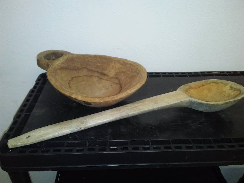 lot 66 image: Primitive handmade spoon and bowl