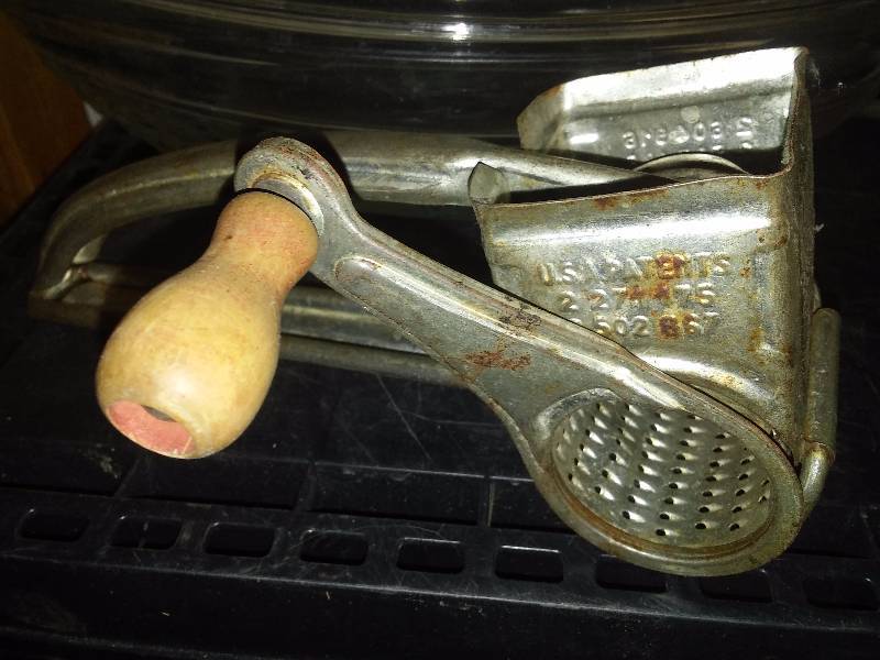 lot 99 image: Vintage Kitchen Assortment, Ricer