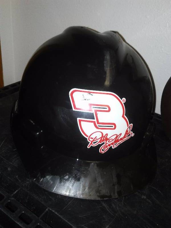 lot 104 image: V-Gard Dale Earnhardt Hard Hat