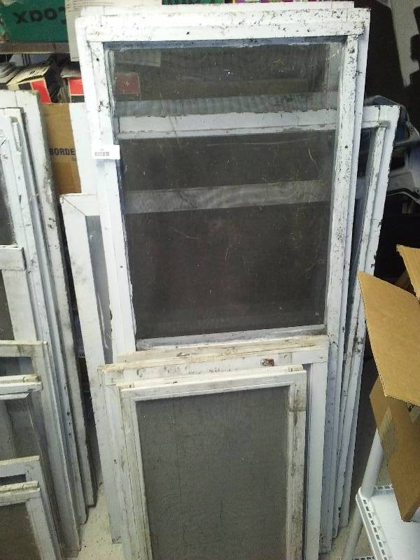 lot 136 image: Vintage Window Wood Frame Screens, Sizes Vary (9) Sizes vary, available for inspection