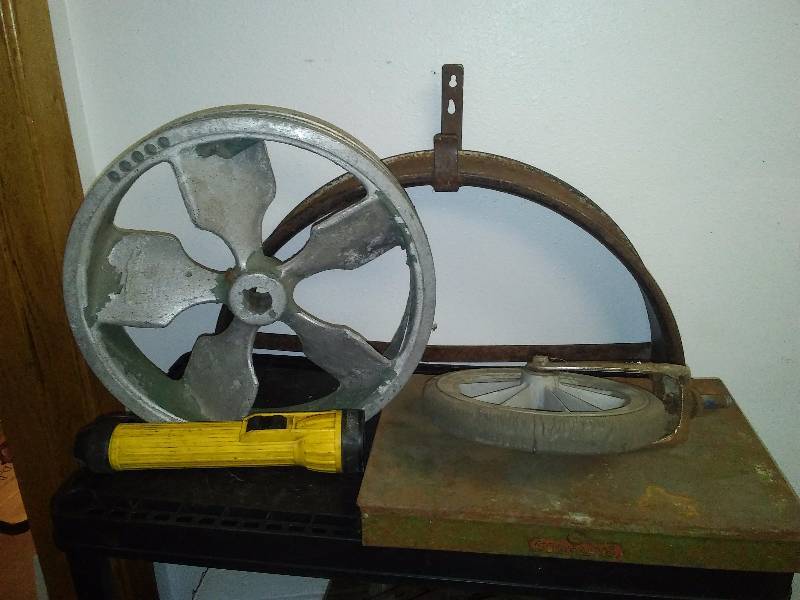 lot 144 image: Misc. Man Stuff