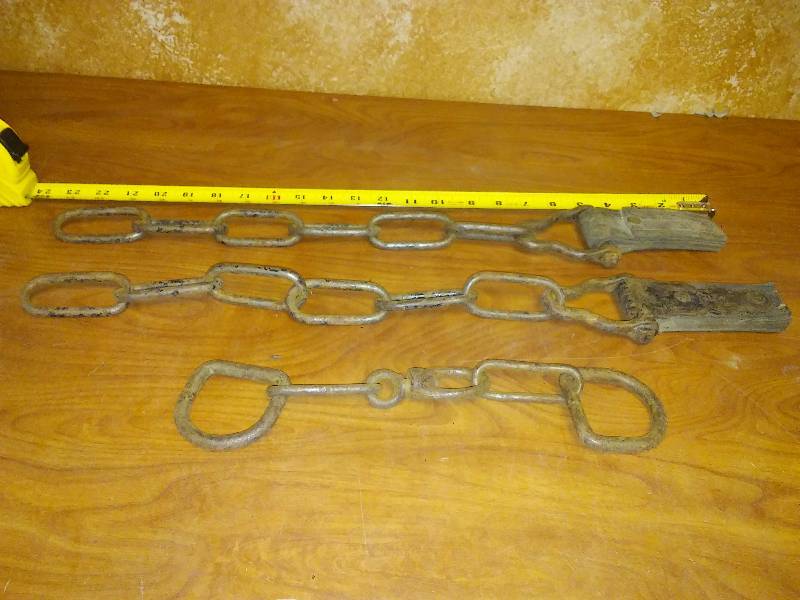 lot 183 image: Vintage Horse Tack (3)