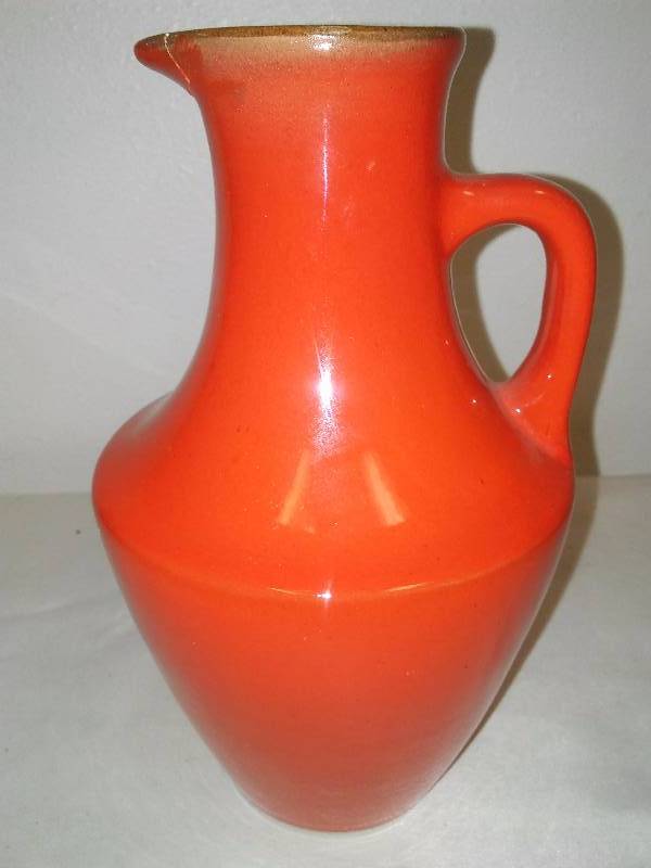 lot 27 image: Vintage Frankoma 840 Pitcher