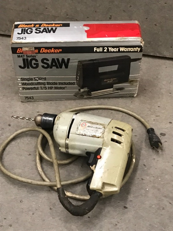 lot 45 image: Lot Of (1) Black & Decker 38 Dri...