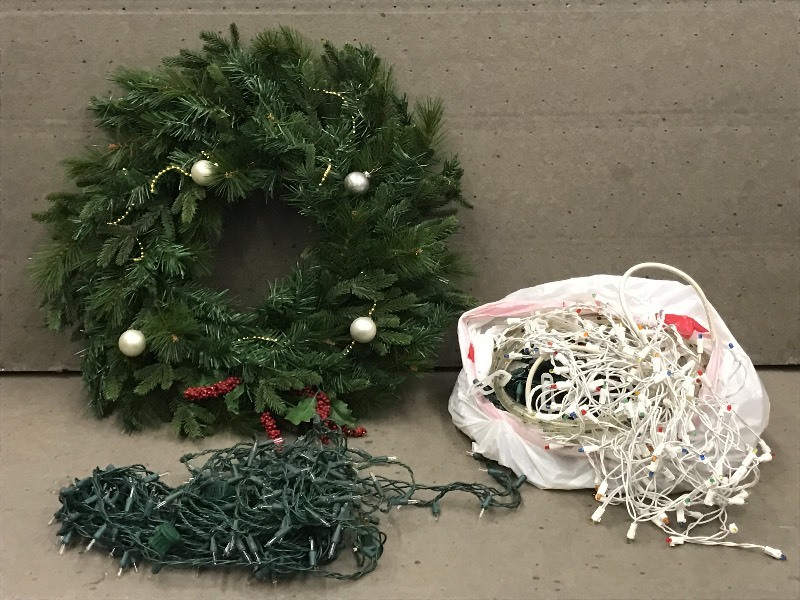 lot 57 image: Lot Of Assorted Christmas Lights & ...