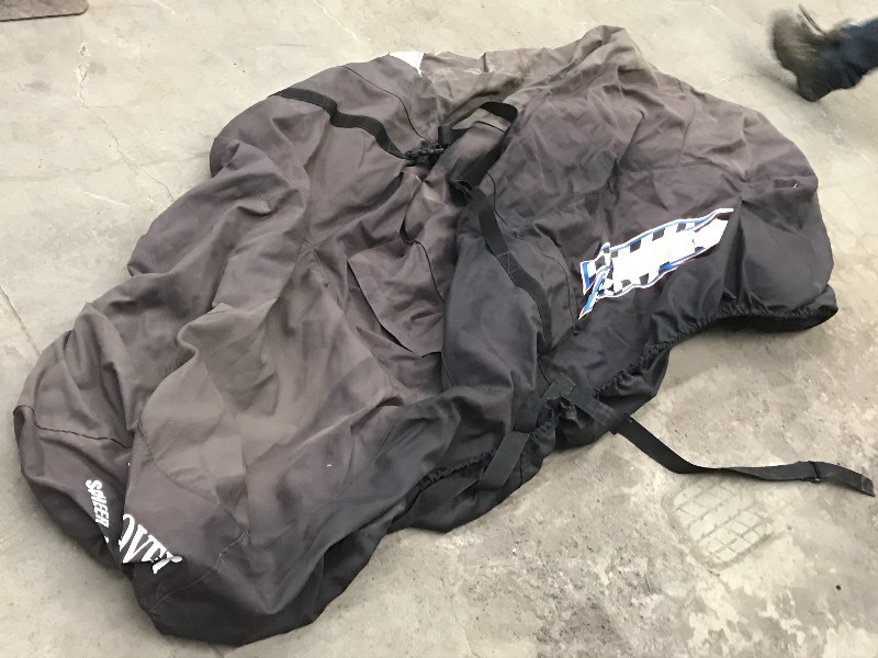 lot 61 image: Polaris Indy XLT Snomobile Cover ...