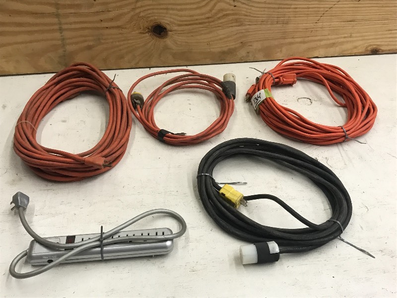 lot 134 image: Lot Of (4) Electric Cords & (1) Pow...