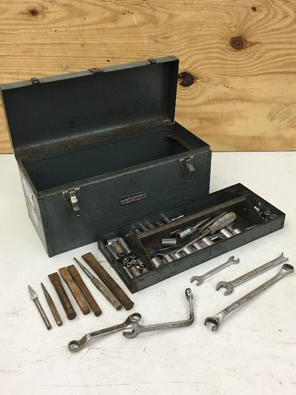 lot 14 image: Craftsman Steel Toolbox With Assort...