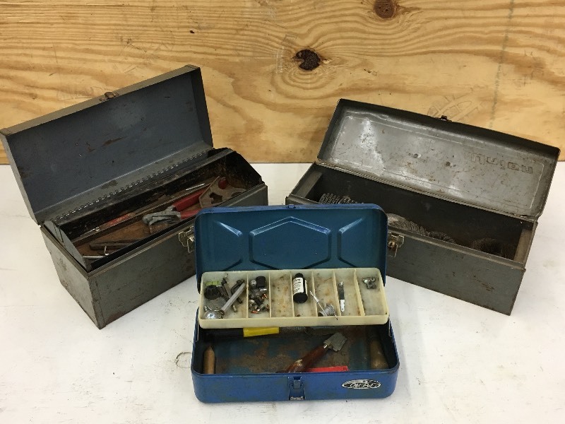 lot 18 image: Tote Of Steel Toolboxes With Assort...