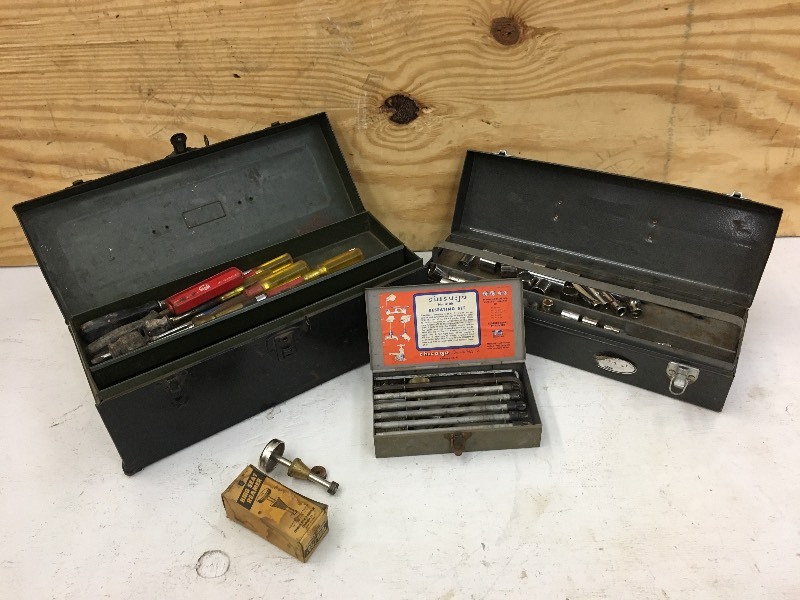 lot 19 image: Tote Of Steel Toolboxes With Assort...