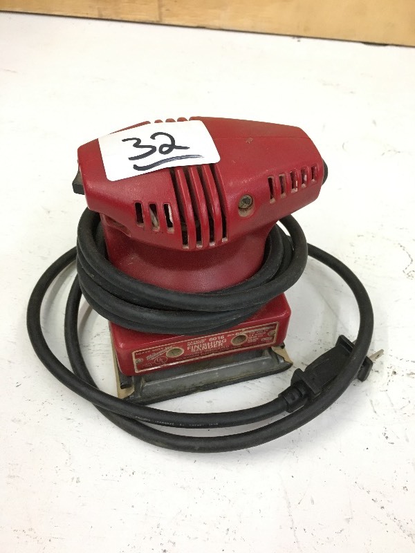 lot 32 image: Milwaukee 110Volt Finish Sander ...