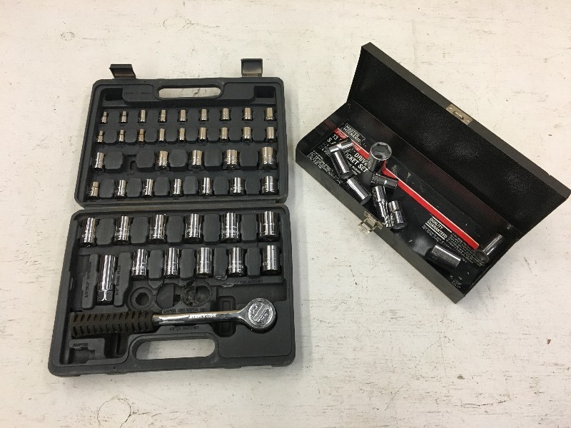 lot 71 image: Lot Of (2) Portable Socket Wrench T...