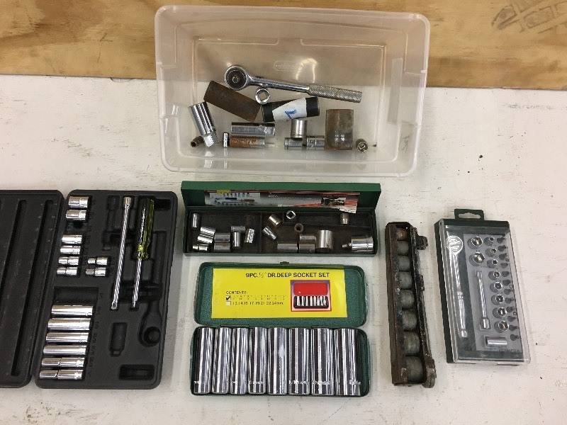 lot 74 image: Lot Of Assorted Socket Wrench Sets ...