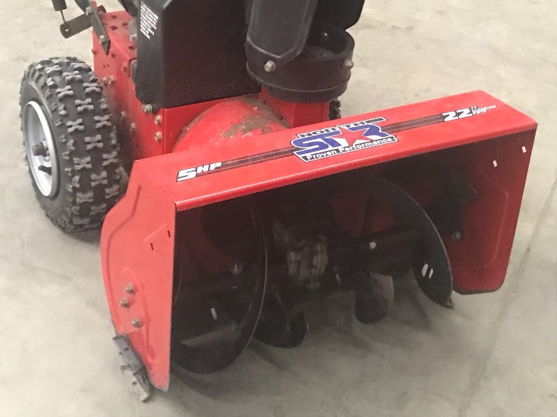 lot 6 image: North Star Snow Blower