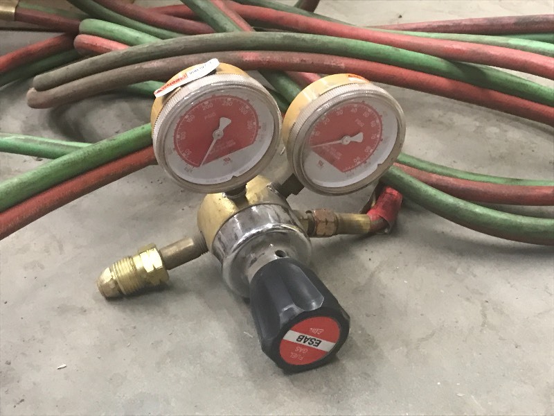 lot 15 image: Torch Set