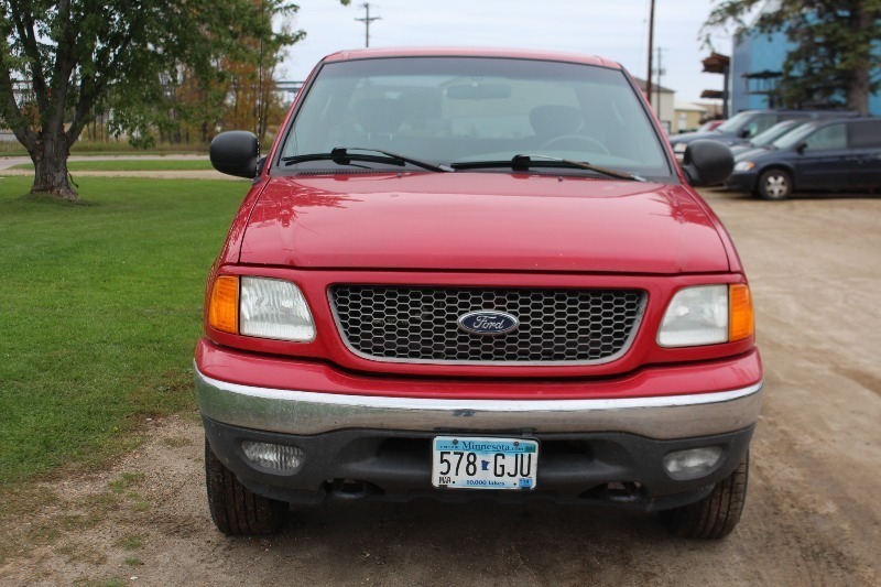 lot 2055 image: 2004 Ford F150 Heritage 4x4 - One Owner