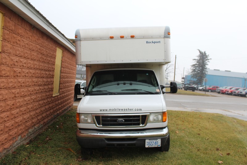 2004 Ford E450 - 182,850 Miles