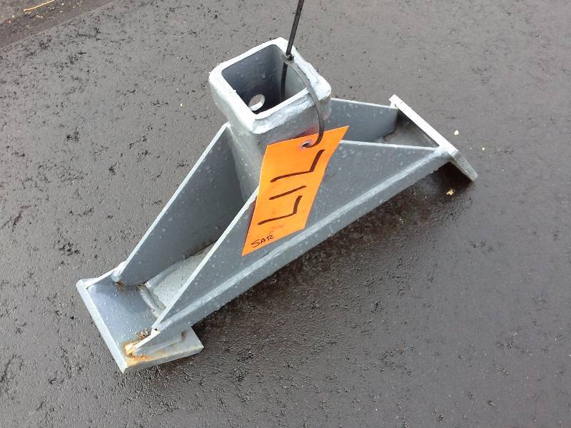 Receiver Hitch for Skid Steer Quick Attach