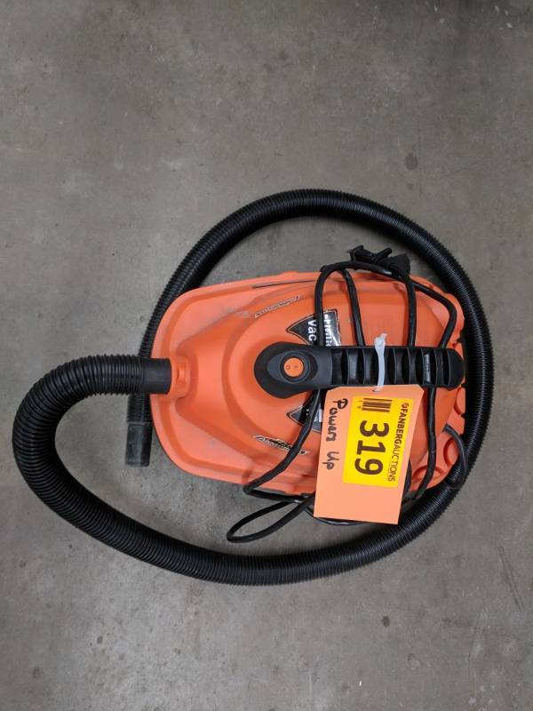 lot 319 image: 2.5 Gallon Armor All 2 HP Utility Vac