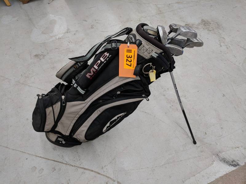 lot 327 image: MPB- Multi purpose bag and Kids golf clubs