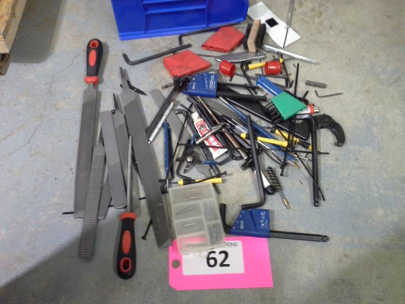 lot 62 image: Assorted Hand Tool Lot