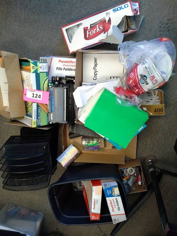 lot 124 image: Office Lot