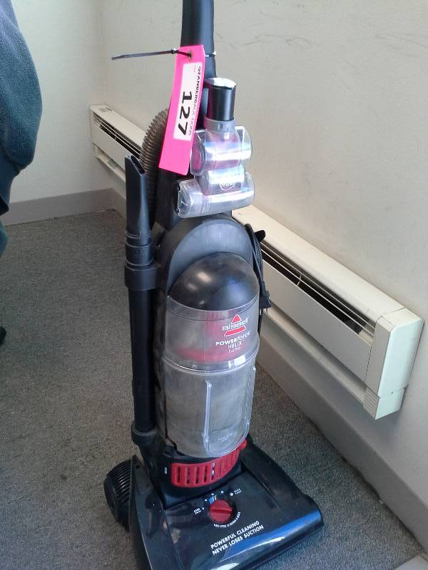 lot 127 image: Bissel Vacuum