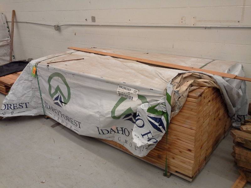 lot 223 image: 8 Bundle of 54 x 6 Cedar Lumber