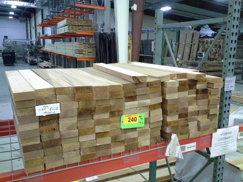 lot 240 image: 2 x 4 x 3 Cedar Boards