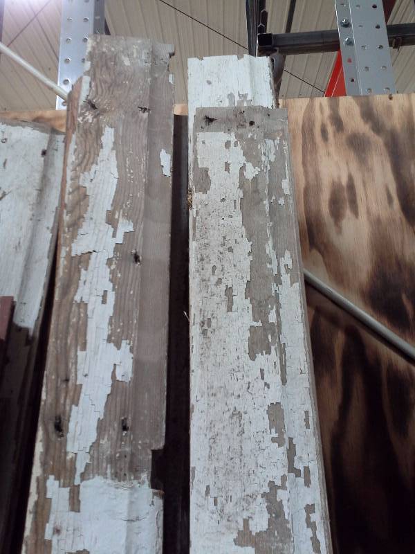 lot 266 image: Reclaimed 1920 Barn wood - 8 Lengths