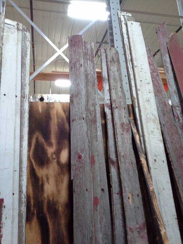 lot 271 image: Reclaimed 1920 Barn wood - 10 Lengths